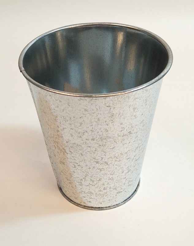 Zinc vase 17 cm