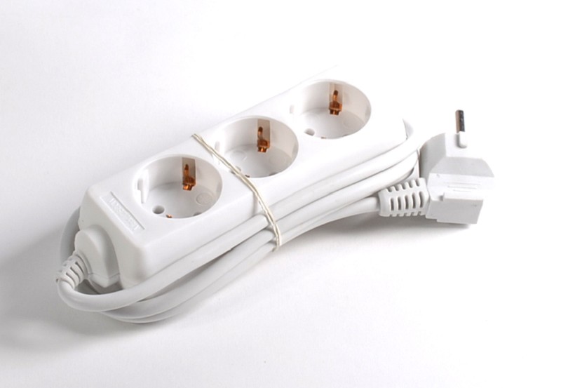 Power Strip for 3 Plugs + 1.5m