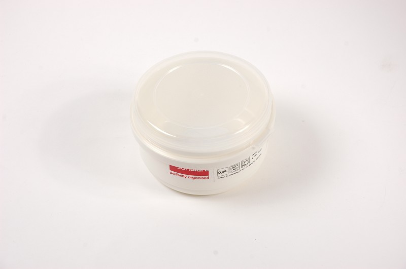 Magnetic box round 0.6 liters