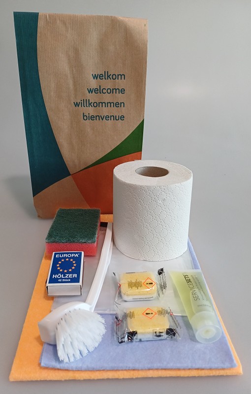 10-piece Welcome Package